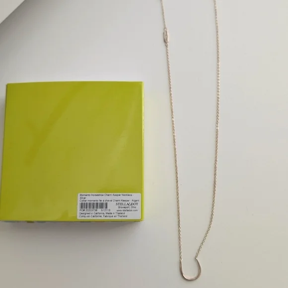 Stella & Dot Horseshoe Momento Charm Keeper Necklace (Silver) - Picture 5 of 8